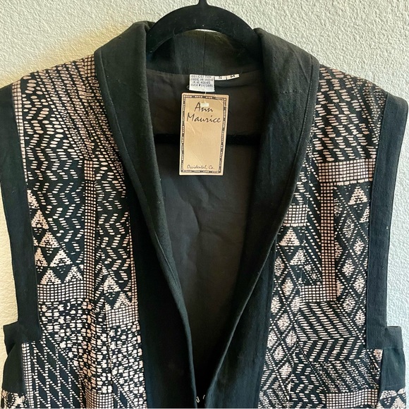 NWT Ann Maurice Geometric Pattern Oversized Long Vest - Picture 2 of 8